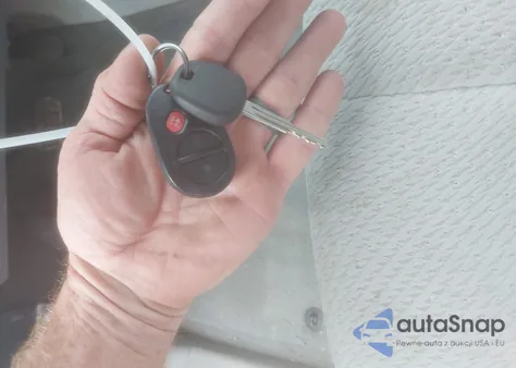 2014 Toyota Sienna Le V6 8 Passenger z USA, uszkodzony, nr VIN 5TDKK3DC4ES477253